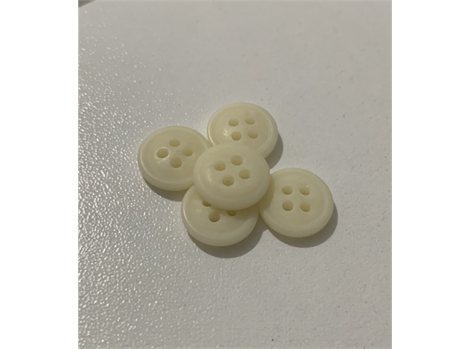 20 Boy krem renk düğme